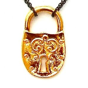 GASOLINE GLAMOUR GOLD LOCK PENDANT